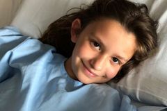"As pessoas precisam conhecer Jesus", diz menina que voltou à vida após afogamento
