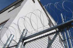 Rússia condena testemunhas de Jeová a prisão por "extremismo"