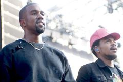 "Ele está fazendo o que nós devemos fazer", diz rapper cristão sobre Kanye West