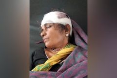 Esposa de pastor tem casa invadida e é atacada por multidão hindu na Índia