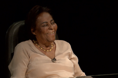 Analfabeta aprende a ler com a Bíblia de forma milagrosa e se torna pastora