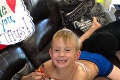 Menino é atropelado por SUV de duas toneladas e sobrevive orando: "Deus estava comigo" | Notícias Gospel