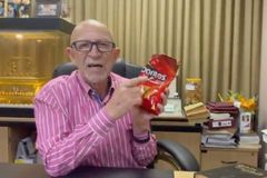 Pastor Jorge Linhares lança boicote ao Doritos após campanha pró-LGBT