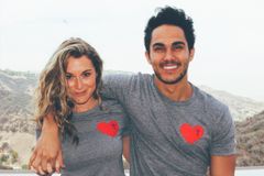 "Nunca nos encaixamos no molde de Hollywood", diz casal de atores cristãos