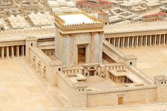 Acordo entre Israel e Líbano pode favorecer construção do 3º Templo, diz publicação judaica