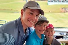 Irmãos de 10 anos resgatam pai de afogamento após ouvir Jesus: "Salve seu pai"