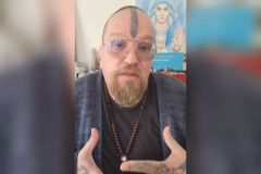 Fundador de Igreja Satânica se converte após ter visão de Jesus: "Ele me inundou de amor"