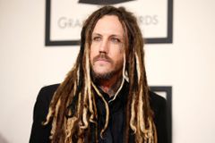 Guitarrista do Korn incentiva jovens a fazerem evangelismo: "Saia da zona de conforto"