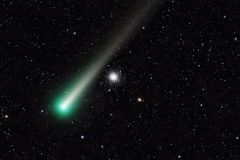 "Cometa de Natal" faz sua última aparição no sistema solar da Terra