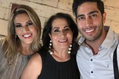 Mãe de Jonathan Nemer está consciente, diz humorista: 'Milagre começou'
