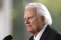"Trate a Bíblia como uma bênção, não como um fardo", diz Billy Graham