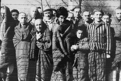 Cinzas de cerca de 8 mil vítimas dos nazistas são encontradas em vala comum na Polônia