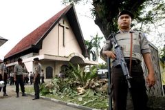 Dez igrejas são fechadas na Indonésia para atender a pedidos de muçulmanos extremistas