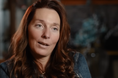 Mãe desiste de aborto durante procedimento, ao ouvir Deus dizer: "Não é tarde"