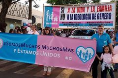 Milhares de argentinos marcham contra a ideologia de gênero "em favor da família" | Notícias Gospel