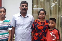 Cristão impede homem-bomba de entrar em igreja e livra 450 fiéis da morte, no Sri Lanka