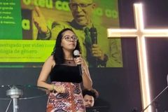 Uol acusa Sonaira Fernandes de transfobia: 'Sigo a Cristo'