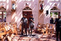 Sacerdote lamenta que catedral incendiada sensibilize mais que martírio de cristãos | Notícias Gospel