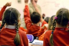 Projeto contra ideologia de gênero nas escolas entra em consulta pública