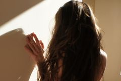 Jogador testemunha a libertação do vício em conteúdo adulto após encontro com Deus | Notícias Gospel