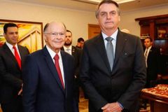 Bolsonaro e Edir Macedo se encontram em inauguração de templo da Universal