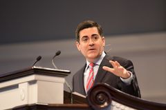 Pastor diz que movimento de "supremacistas brancos" nos EUA é idolatria racial | Notícias Gospel