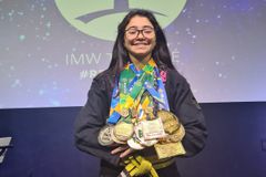 "Sempre oro antes de competir", diz multicampeã no jiu-jitsu de 14 anos