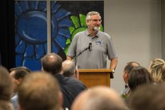 Indiana se torna o 1º estado americano a proibir aborto, após decisão da Suprema Corte