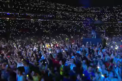 Mais de 40 mil se reúnem para adorar Jesus no estádio nacional da Hungria