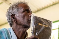 Pastor é torturado por policiais e responde: "Vou servir a Deus até o último suspiro"