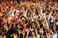 Mais de 2.000 pessoas se entregam a Jesus após cruzada em Uganda