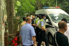 Policiais invadem culto e prendem membro de igreja na China