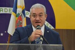 Ceia é proibida por pastor a crentes que votarem em Lula; Confira