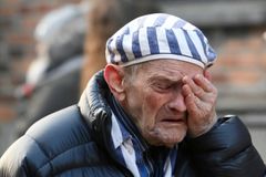Sobreviventes do Holocausto voltam a Auschwitz após 75 anos da libertação