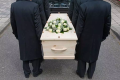 Funeral de ex-gay vira momento evangelístico para homossexuais