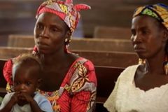 Extremistas fazem ataques em série na África, em onda de perseguição