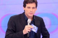 "A fé é sua arma para agradar a Deus", diz Celso Portioli em mensagem no Twitter | Notícias Gospel