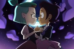Disney mistura personagem bissexual e bruxaria em nova série para adolescentes