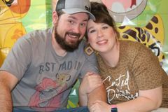 Pastor volta à vida após hospital declarar óbito: "A oração move as mãos de Deus"