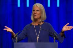 Filha de Billy Graham diz que os EUA estão em crise: "Nós rejeitamos a Deus"