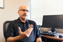 Árabe vai aos EUA para converter pessoas ao Islã e acaba se entregando a Jesus