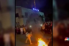 Após morte de jovem, protestos explodem no Irã e desestabilizam regime islâmico