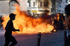 Aiatolá do Irã diz que protestos na França são "sinal do despertar islâmico" no mundo | Notícias Gospel