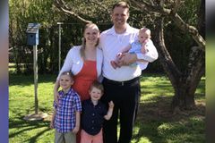 Mulher ouve Deus após receber oração por doença rara: "Vou te curar"