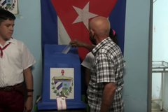 Cubanos votam pela legalização do casamento entre pessoas do mesmo sexo