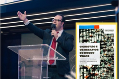 Pastor rebate mídia que atacou revista bíblica: "Somos cidadãos"