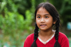 Menina de 9 anos leva toda sua família a Jesus, na Tailândia