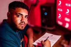 Revelação do trap gospel, Silas Magalhães assina com a Sony Music