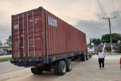 Contêiner de Bíblias é retido pelas autoridades nas Filipinas