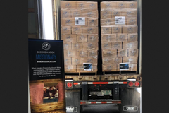 Mesmo com pandemia, missionários enviam Bíblias à África e China: "Nada é mais essencial"